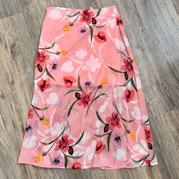 Topshop Pink and White Floral Skirt - Picture 3 of 9